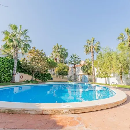 First Line First Line Apartment