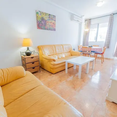 First Line First Line Apartment *