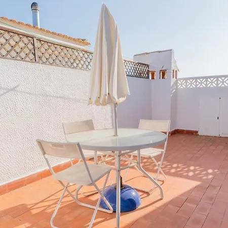 First Line First Line Apartment